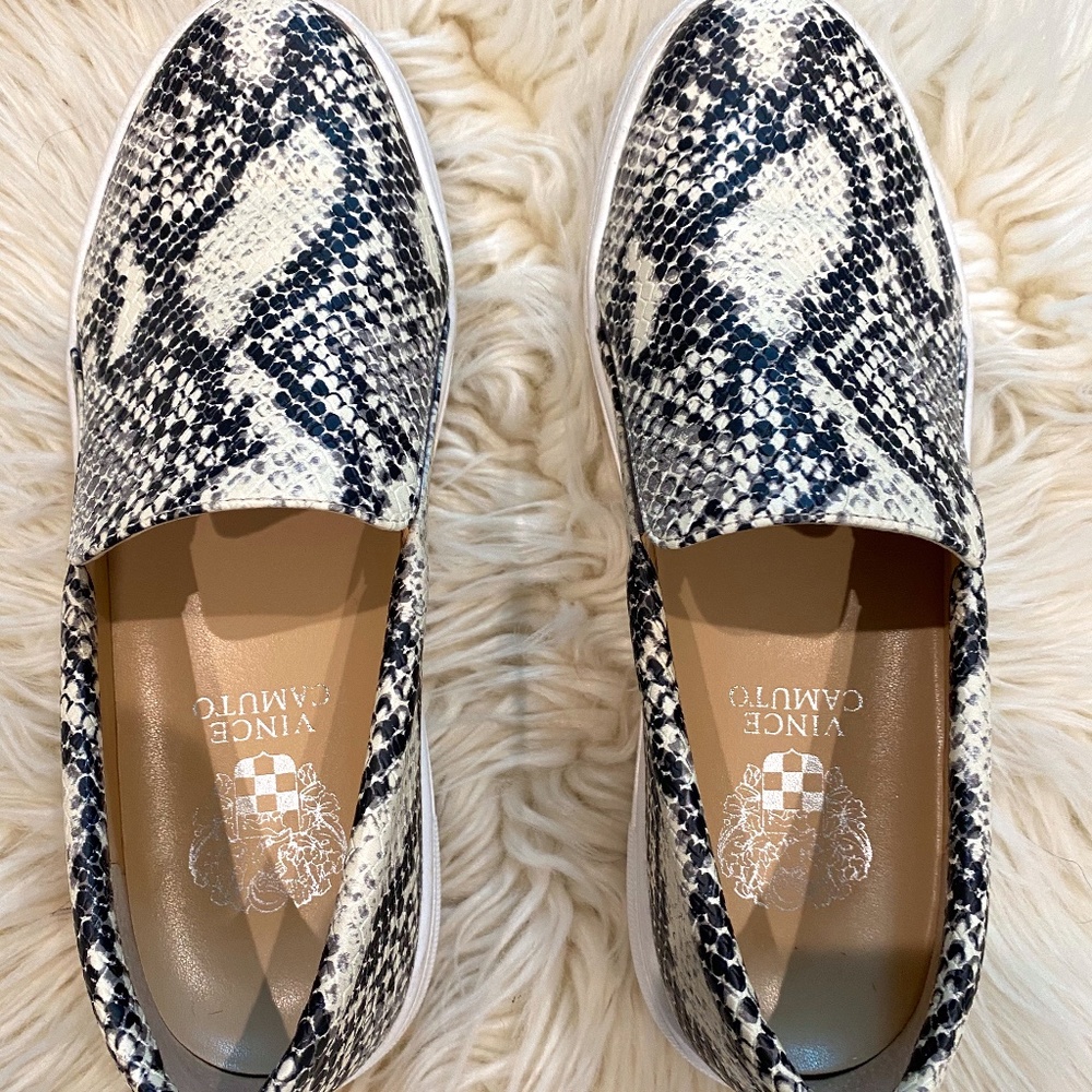 Vince Camuto Korli Snake Platform Sneaker